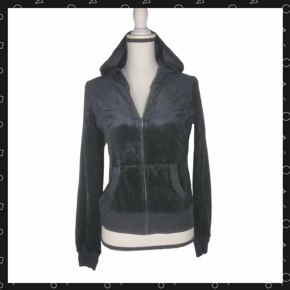 Romero and Juliet Couture Black Sweater size Large